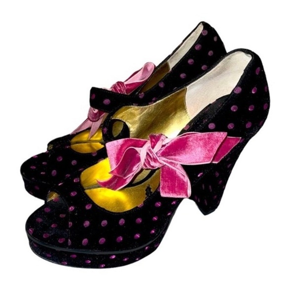 Retro Polkadot Heels! - Picture 5 of 5